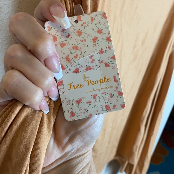 Free people birds of paradise bell sleeve top small neutral - Picture 8 of 10